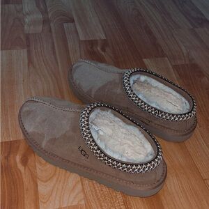 UGG Tasman Slippers